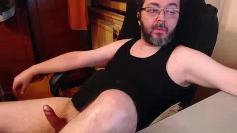 Snapshot of max818k chatting on October 2025 06:59:01 PM Max online show from October 2025 06:59:01 PM