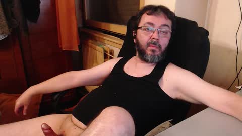 Snapshot of max818k chatting on October 2025 05:58:02 PM Max online show from October 2025 05:58:02 PM