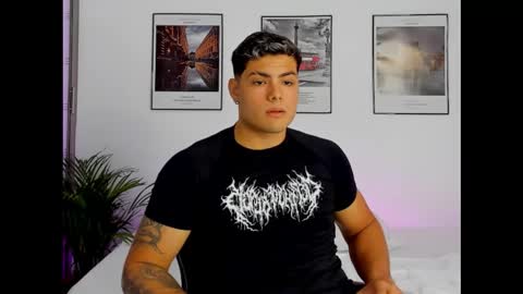 MAX MIULLER online show from October 2025 12:54:01 AM