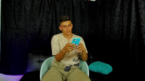 MAX     online show from December 2024 10:56:01 AM