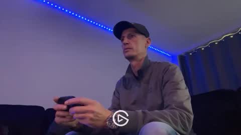 Max online show from November 2025 11:01:02 AM