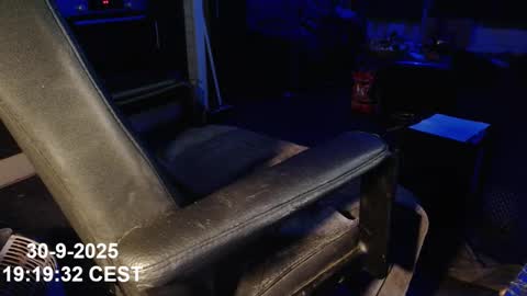 Maxel F online show from September 2025 05:18:02 PM