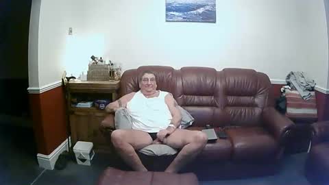 MAX online show from December 2024 09:20:02 PM