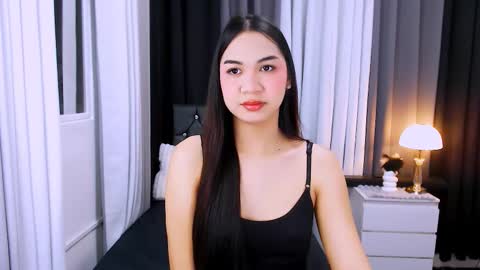 Snapshot of maxie_greyson chatting on November 2025 05:40:02 AM maxie greyson online show from November 2025 05:40:02 AM