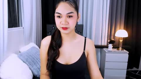 Snapshot of maxie_greyson chatting on November 2025 08:13:02 AM maxie greyson online show from November 2025 08:13:02 AM