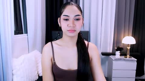 Snapshot of maxie_greyson chatting on December 2025 06:34:02 AM maxie greyson online show from December 2025 06:34:02 AM