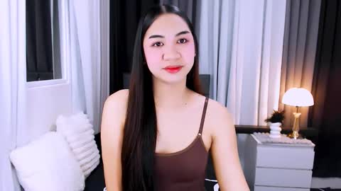 Snapshot of maxie_greyson chatting on December 2025 06:18:01 AM maxie greyson online show from December 2025 06:18:01 AM