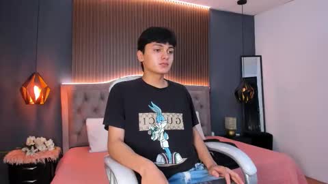 Snapshot of maxii18_ chatting on October 2025 12:15:01 PM -- -- online show from October 2025 12:15:01 PM