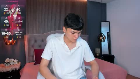 Snapshot of maxii18_ chatting on November 2025 07:47:01 PM -- -- online show from November 2025 07:47:01 PM