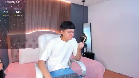 Snapshot of maxii18_ chatting on November 2025 07:36:02 PM -- -- online show from November 2025 07:36:02 PM