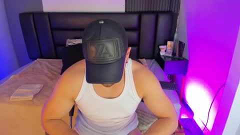 Maximo Wolf online show from March 2025 02:26:02 AM