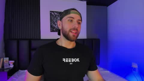 Maximo Wolf online show from March 2025 01:26:02 AM