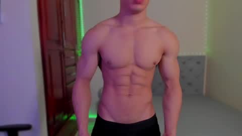 Maximus online show from December 2024 02:12:01 AM