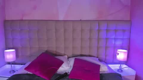 maxim online show from October 2025 06:54:01 AM