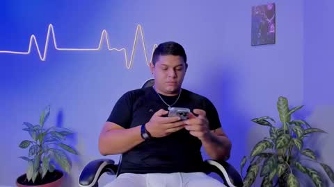 Snapshot of maximussteel_ chatting on November 2025 11:53:02 AM Maximus online show from November 2025 11:53:02 AM