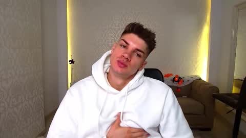 Snapshot of maxkaiden chatting on October 2025 04:56:01 AM MaxKaiden online show from October 2025 04:56:01 AM