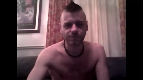 MaxTheWolf online show from November 2025 09:39:01 PM