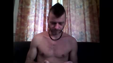 MaxTheWolf online show from December 2025 08:07:02 PM