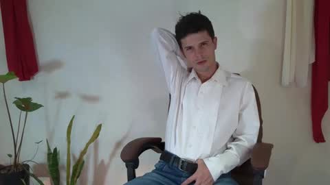 Max online show from January 2025 02:29:02 AM