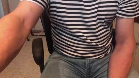 Snapshot of maxx_martin chatting on October 2025 06:55:01 AM Max online show from October 2025 06:55:01 AM