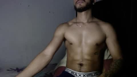 Snapshot of maxximus_10 chatting on January 2025 09:25:02 AM maxximus_10 online show from January 2025 09:25:02 AM