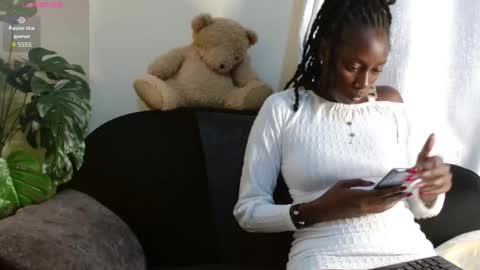 Snapshot of maxxinepetite chatting on November 2025 07:27:02 PM maxxinepetite online show from November 2025 07:27:02 PM