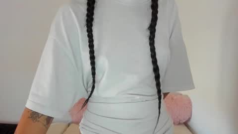 Maya online show from September 2025 12:51:01 PM