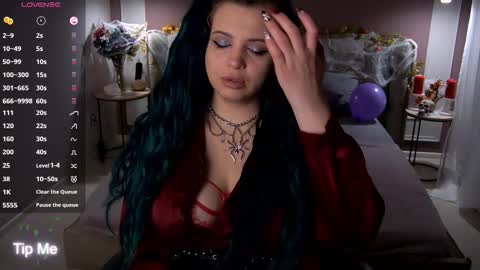 Maya Mils online show from October 2025 01:08:02 AM