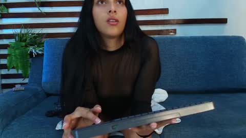 maya_velvet online show from September 2025 08:45:01 PM