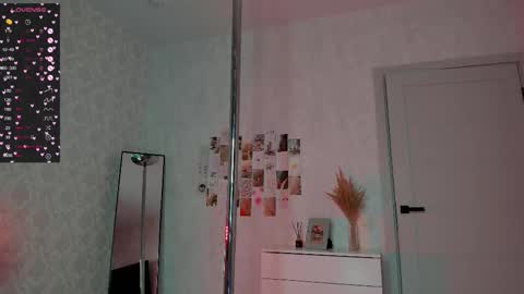 Maya online show from October 2025 12:35:01 PM