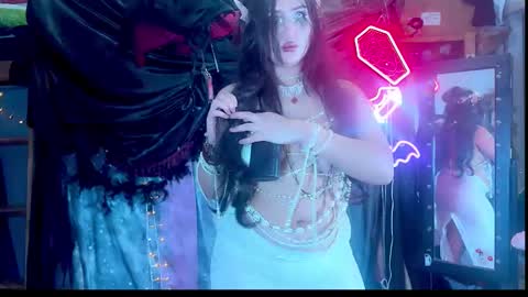 Maya Loux online show from November 2025 10:42:02 PM