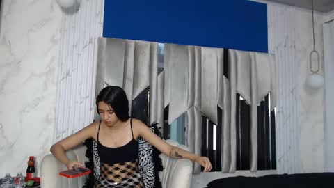 Maya Monroe online show from September 2025 02:11:02 PM