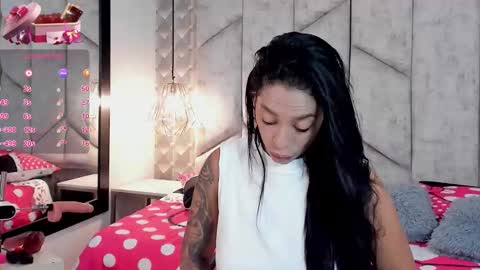 Nicolle Ruselle   Hello my lovely  schedule for great fun from  630 am and end 800 pm Colombian time I wait for you online show from November 2025 04:09:01 PM