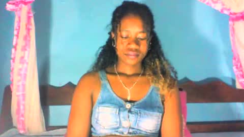 mayrah online show from January 2025 07:15:01 PM