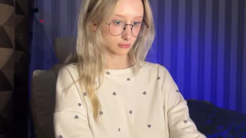 mayvi_cold online show from February 2025 09:09:01 PM