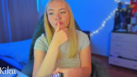 Kiku online show from October 2025 12:42:02 AM