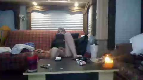 me_him_us_them online show from November 2025 07:41:01 AM