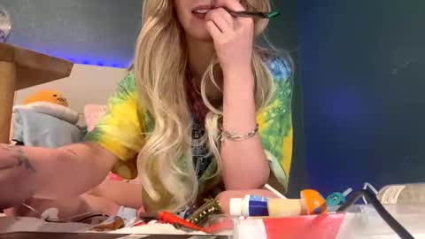 Snapshot of meadowmoon3 chatting on October 2025 09:06:01 PM meadowmoon3 online show from October 2025 09:06:01 PM