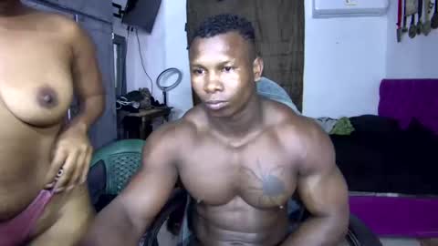 Snapshot of medellinblacx chatting on November 2025 11:37:02 PM medellinblacx online show from November 2025 11:37:02 PM