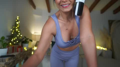 Andrea  online show from December 2024 10:36:01 PM