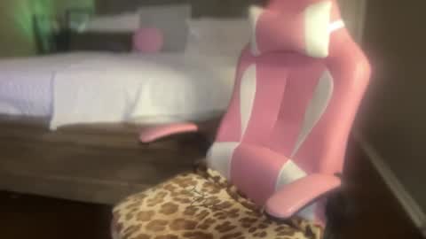 Southern Peach online show from February 2025 04:32:01 PM