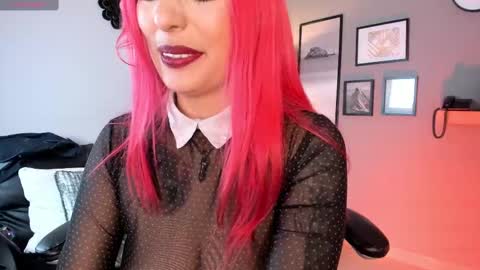 Snapshot of megaan_grey_ chatting on October 2025 05:24:01 AM Megan Grey 3 online show from October 2025 05:24:01 AM