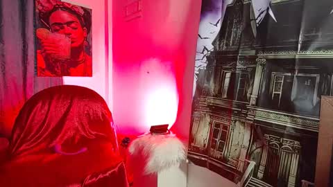 Megan online show from October 2025 03:06:02 AM