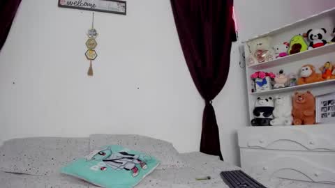 M E G A N online show from October 2025 07:12:02 PM