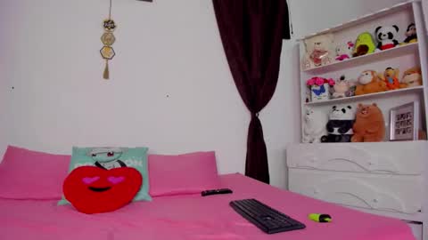 M E G A N online show from October 2025 07:14:02 PM