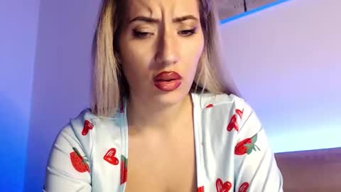 Snapshot of megan_blazee chatting on October 2025 11:14:01 PM Megan Blazee online show from October 2025 11:14:01 PM