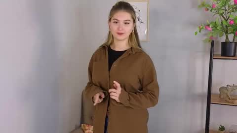 Snapshot of megan_boon chatting on October 2025 03:13:02 PM Sofia online show from October 2025 03:13:02 PM