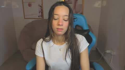 megan_collins_b online show from September 2025 12:39:02 PM