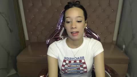 megan_collins_b online show from September 2025 01:03:01 PM