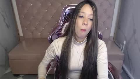 megan_collins_b online show from October 2025 01:10:01 PM